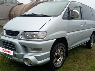 2004 Mitsubishi Delica IV, серебристый, 1600000 рублей, вид 4