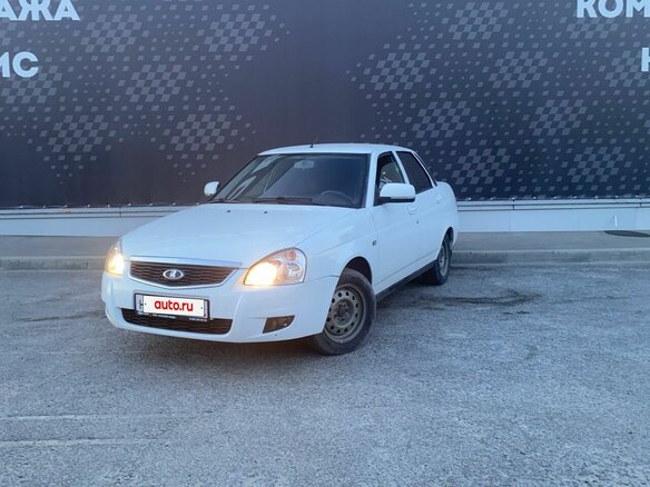 2018 Lada (ВАЗ) Priora I Рестайлинг, белый, 710000 рублей