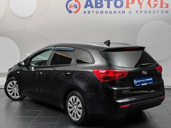 2017 Kia Ceed II Рестайлинг, чёрный, 1111000 рублей - вид 1