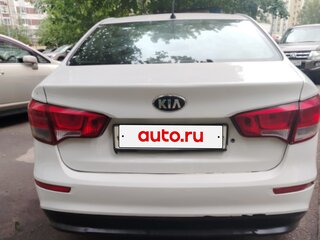 2016 Kia Rio III Рестайлинг, белый, 580000 рублей, вид 4