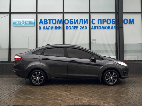 2017 Ford Fiesta Mk6 Рестайлинг, серый, 675000 рублей - вид 5