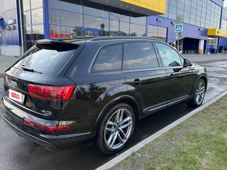 2018 Audi Q7 II (4M), чёрный, 4700000 рублей, вид 3