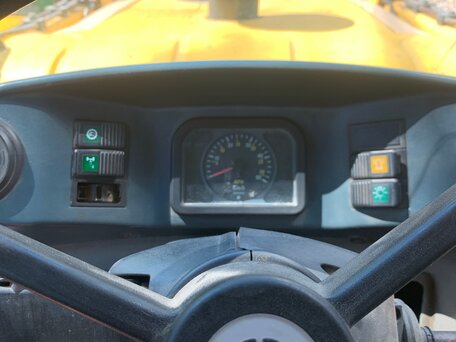 2006 New Holland LB115, 2600000 рублей, вид 5