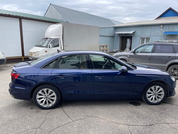 2021 Audi A4 35 TFSI V (B9) Рестайлинг, синий, 3350000 рублей - вид 4