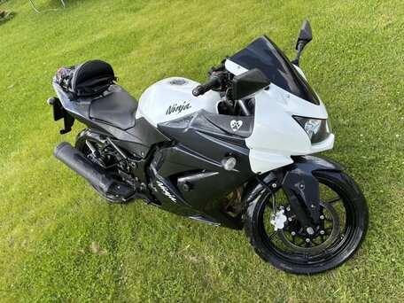 2012 Kawasaki Ninja 250R, чёрный, 333000 рублей, вид 5