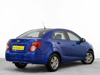 2013 Chevrolet Aveo II, синий, 699000 рублей, вид 4