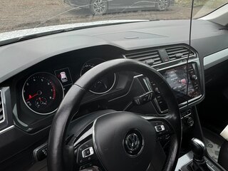2019 Volkswagen Tiguan II, белый, 2500000 рублей, вид 2