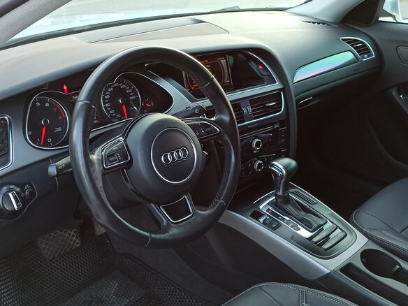 2012 Audi A4 IV (B8) Рестайлинг, белый, 1400000 рублей - вид 10