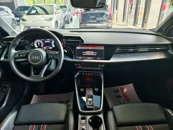 2023 Audi A3 35 TFSI IV (8Y), серебристый - вид 5