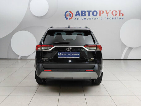 2022 Toyota RAV4 V (XA50), чёрный, 3450000 рублей, вид 4