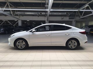 2020 Hyundai Elantra VI (AD) Рестайлинг, белый, 1585000 рублей, вид 4