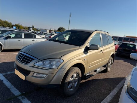2010 SsangYong Kyron 6-speed I Рестайлинг, бежевый, 620000 рублей, вид 1