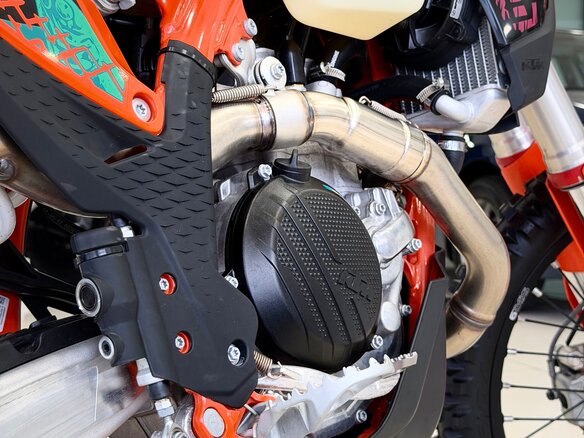 2026 KTM 500 EXC F, оранжевый, 1990000 рублей - вид 4