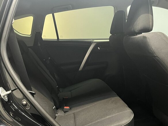 2017 Toyota RAV4 IV (XA40) Рестайлинг, чёрный, 2325000 рублей - вид 18