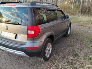 2014 Skoda Yeti I Рестайлинг, серый, 1030000 рублей, вид 4