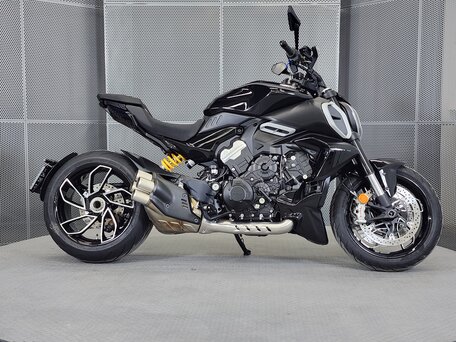 2024 Ducati Diavel V4, чёрный, 2549000 рублей, вид 1