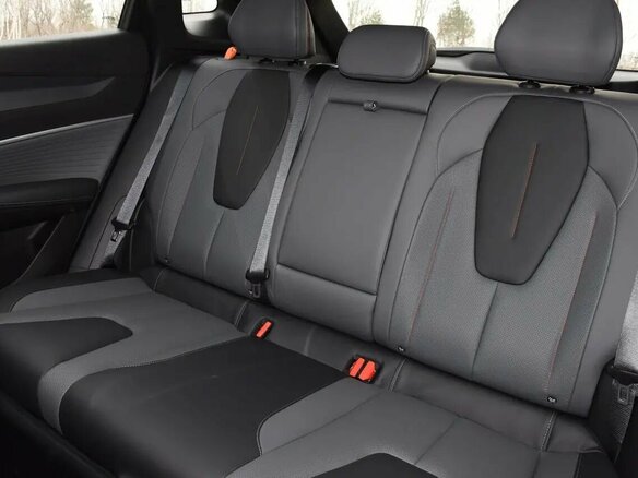 2026 Geely Cityray, серебристый, 3384990 рублей - вид 18