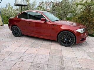 2008 BMW 1 серии 125i I (E81/E82/E87/E88) Рестайлинг, пурпурный, 2000000 рублей, вид 5