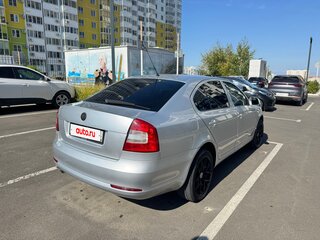2010 Skoda Octavia II (A5) Рестайлинг, серебристый, 595000 рублей, вид 4