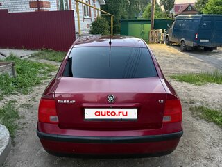 1997 Volkswagen Passat B5, красный, 300000 рублей, вид 4