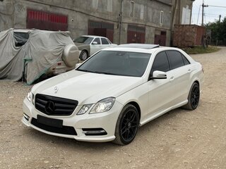 2011 Mercedes-Benz E-Класс 500 7G-Tronic IV (W212, S212, C207), белый, 1570000 рублей, вид 1