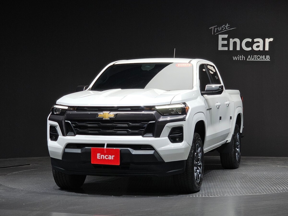 Открыть фотографии: Chevrolet Colorado III