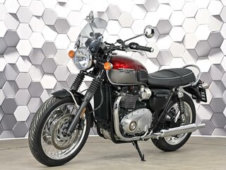 2024 Triumph Bonneville T120, красный, 1299000 рублей, вид 2