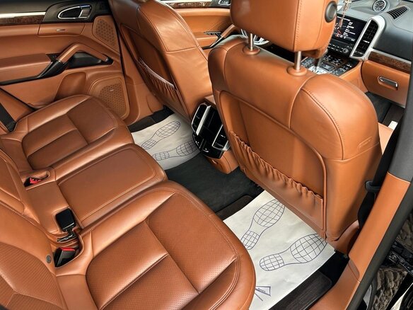 2017 Porsche Cayenne Diesel II Рестайлинг (958), чёрный, 5345000 рублей - вид 15