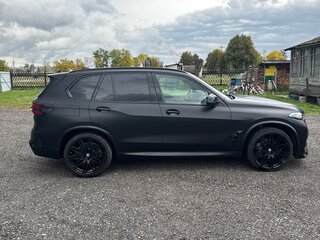 2018 BMW X5 40i IV (G05/G18), чёрный, 4649000 рублей, вид 4