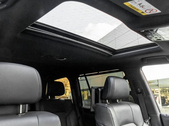 2019 Lexus LX 570 III Рестайлинг 2, чёрный, 6500000 рублей - вид 27