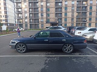 1997 Toyota Crown X (S150), синий, 895000 рублей, вид 3