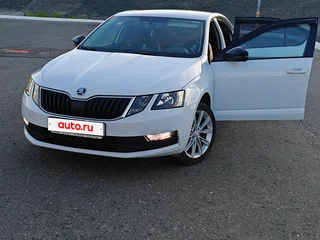 2020 Skoda Octavia III (A7) Рестайлинг, белый, 1590000 рублей, вид 2