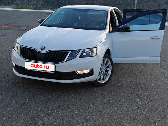 2020 Skoda Octavia III (A7) Рестайлинг, белый, 1570000 рублей - вид 1