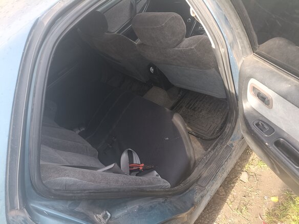 1997 Nissan Bluebird SR18 XI (U14), синий - вид 5