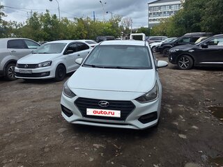 2018 Hyundai Solaris II, белый, 630000 рублей, вид 3