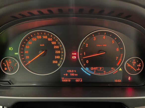 2014 BMW X5 35i III (F15), белый, 2690000 рублей - вид 17