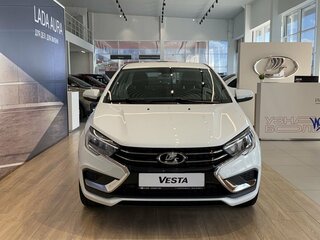 2026 Lada (ВАЗ) Vesta I Рестайлинг (NG), белый, 1860000 рублей, вид 2