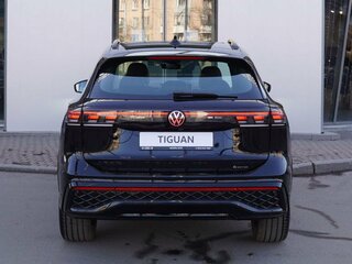2026 Volkswagen Tiguan L Pro III (China Market), чёрный, 5900000 рублей, вид 5