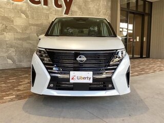 2022 Nissan Serena VI (C28), белый, 2070005 рублей, вид 3