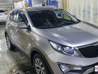2015 Kia Sportage III Рестайлинг, серебристый, 1550000 рублей, вид 2