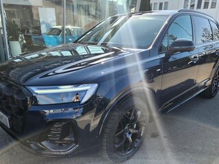 2025 Audi Q7 50 TDI II (4M) Рестайлинг 2, чёрный, 16350000 рублей, вид 3