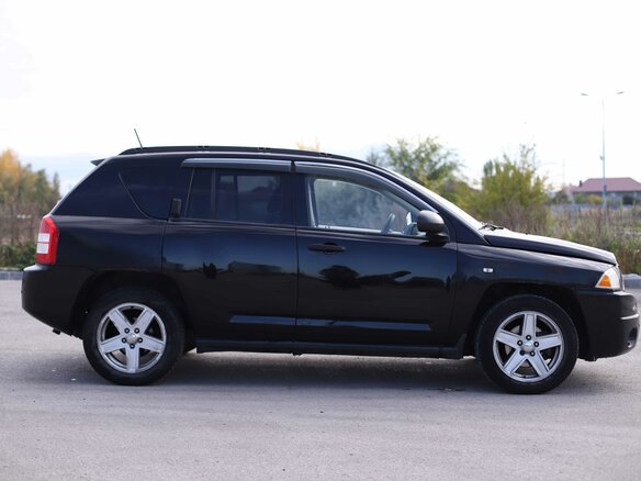 2007 Jeep Compass I, чёрный, 520000 рублей - вид 3