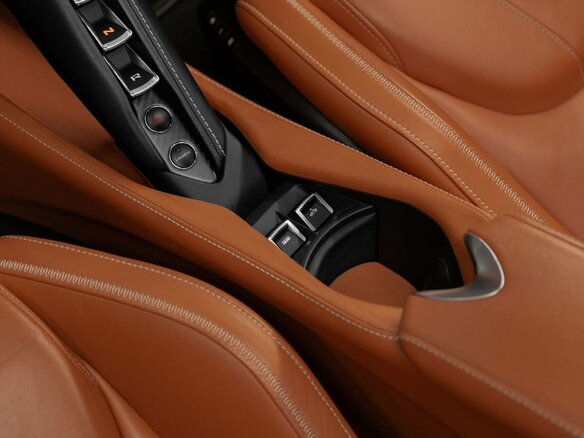 2019 McLaren 720S, синий, 26320000 рублей - вид 30