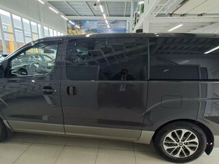 2020 Hyundai Grand Starex I Рестайлинг 2, коричневый, 3390000 рублей, вид 5