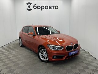 2017 BMW 1 серии 118i II (F20/F21) Рестайлинг 2, красный, 1589000 рублей, вид 2