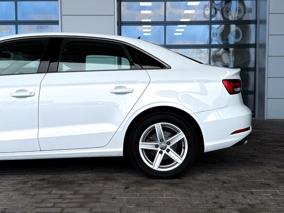 2019 Audi A3 III (8V) Рестайлинг, белый, 1649000 рублей - вид 13