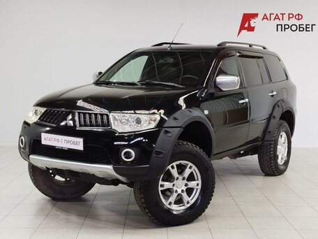 Mitsubishi Pajero Sport II
