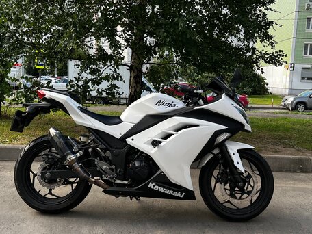 2014 Kawasaki Ninja 300, белый, 330000 рублей, вид 2