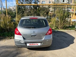 2013 Nissan Tiida I Рестайлинг, серебристый, 620000 рублей, вид 5