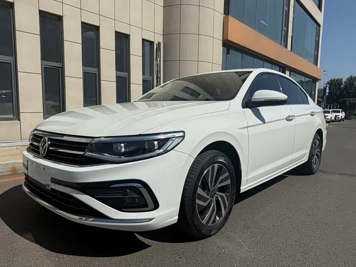 Открыть фотографии: Volkswagen Bora IV (China Market) Рестайлинг